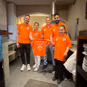 Trikotübergabe Sponsor La Fermata Neunkirchen